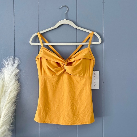 Tops - NWT Athleta Tankini Top